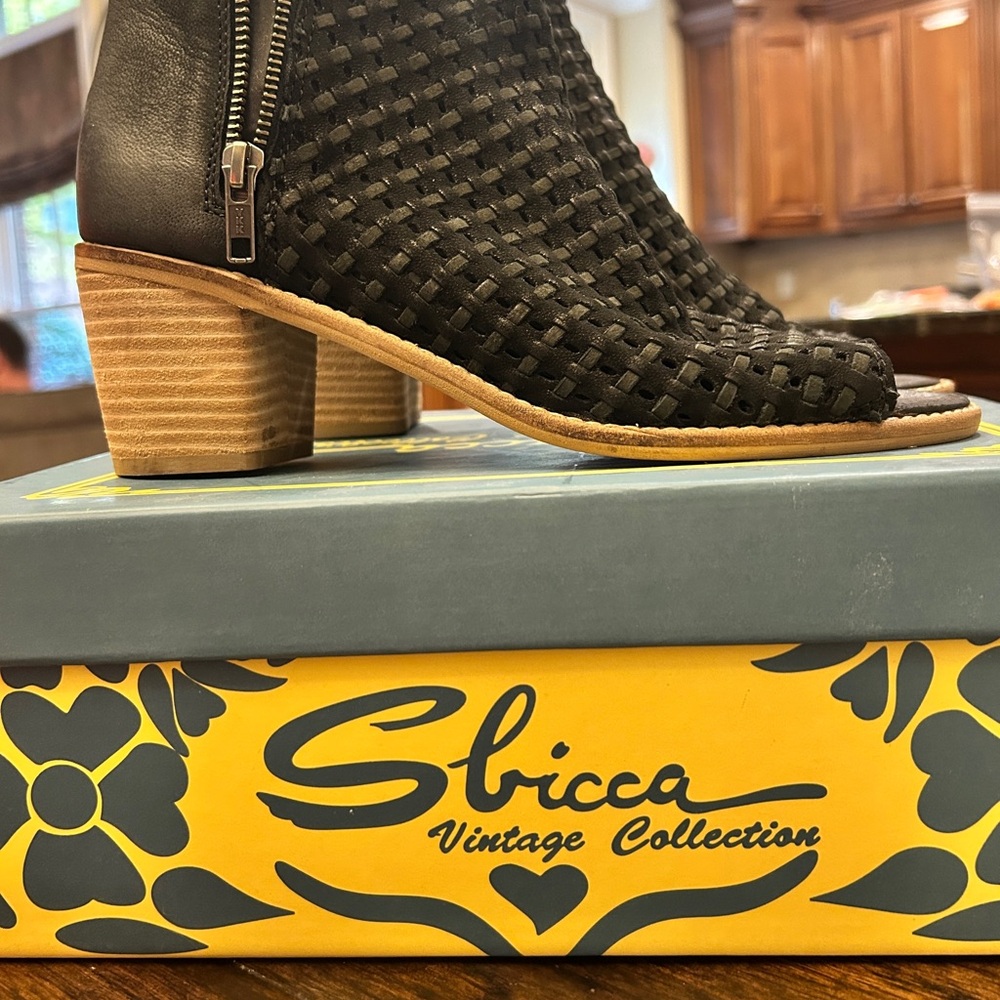 Sbicca Black Woven Heeled Peep-toe Boots, New in Box